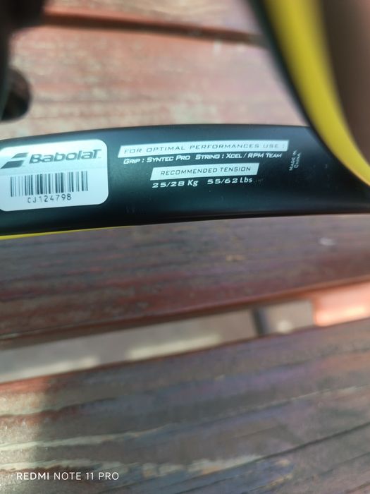 Продам теннисную ракетку Babolat aeropro Team