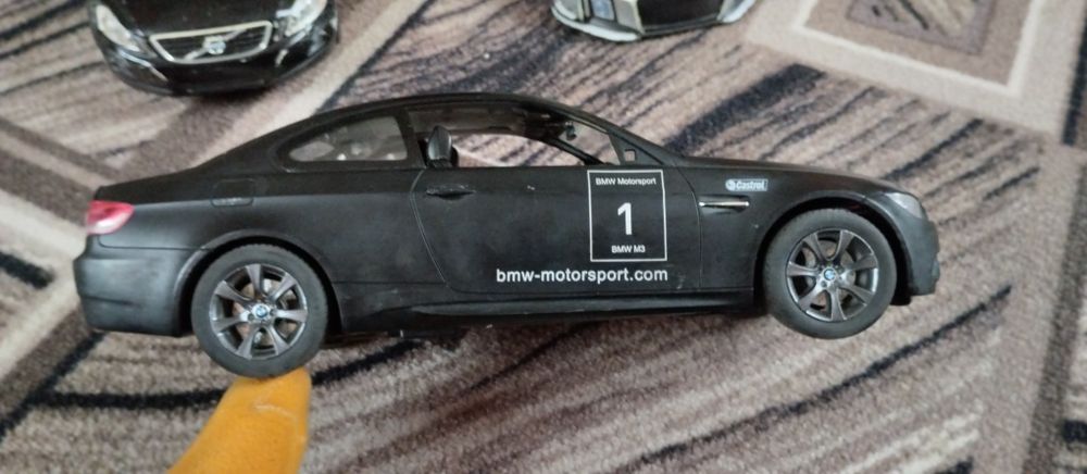 Машинка на пульті бмв м3