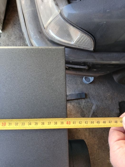 Vendo salamandra a lenha com tampo que abre para cozinhar.  Como nova.