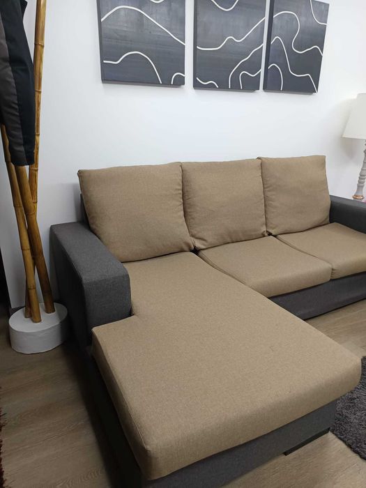 Sofá com chaise longue