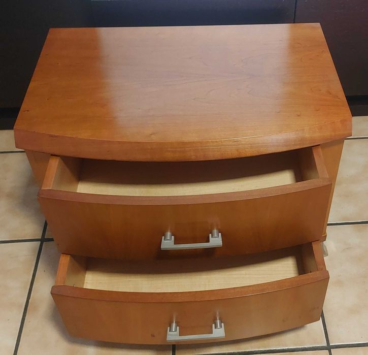 Mesa de Cabeceira (cor cerejeira)