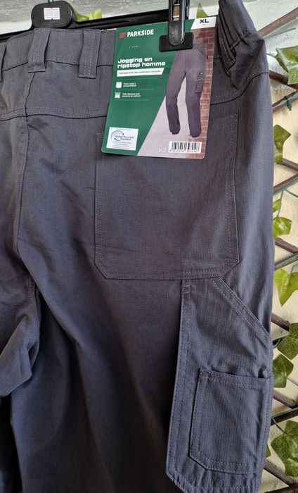 Calças do trabalho novas por estrear n 50
Casaco 3xl larga n 56-60
Cal