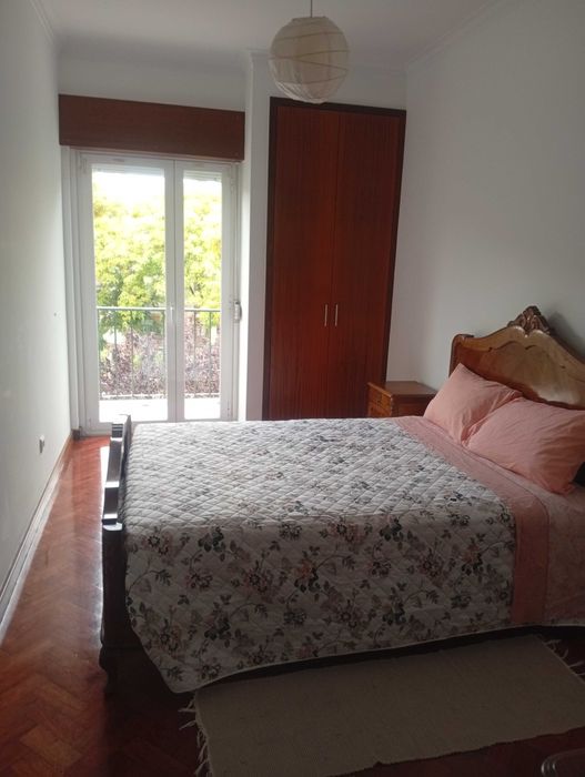 Quarto para arrendamento mensal