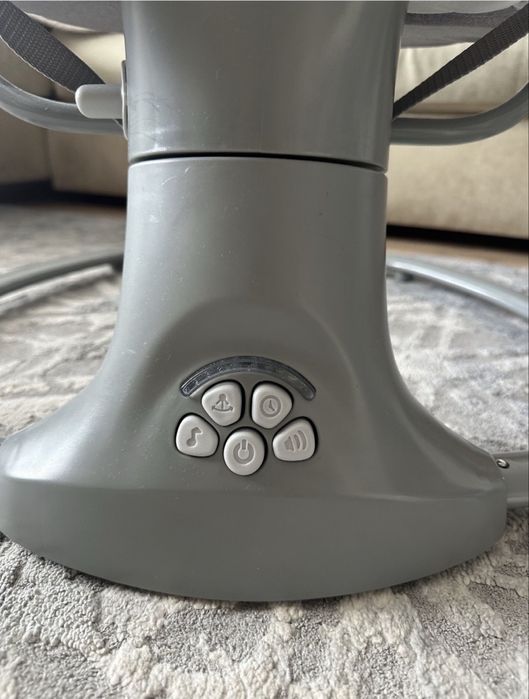 Продам укачивающий центр Mastela