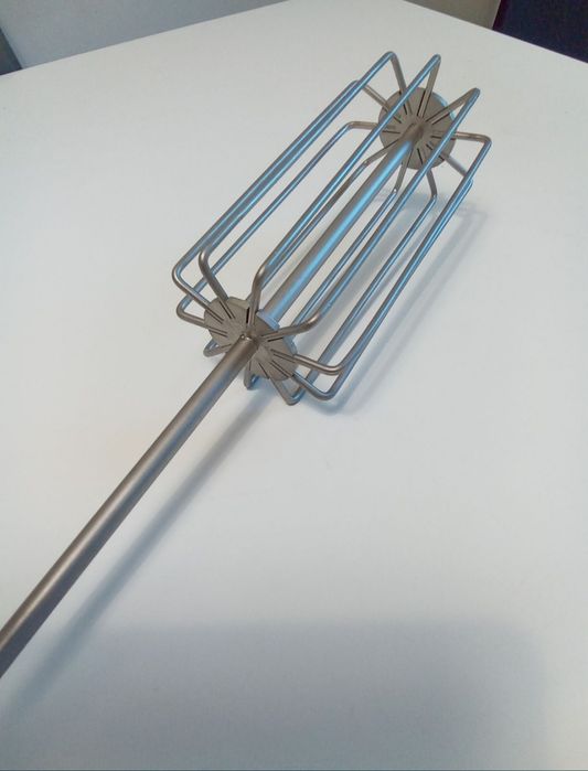 Mieszadło wędkarskie do zanęty