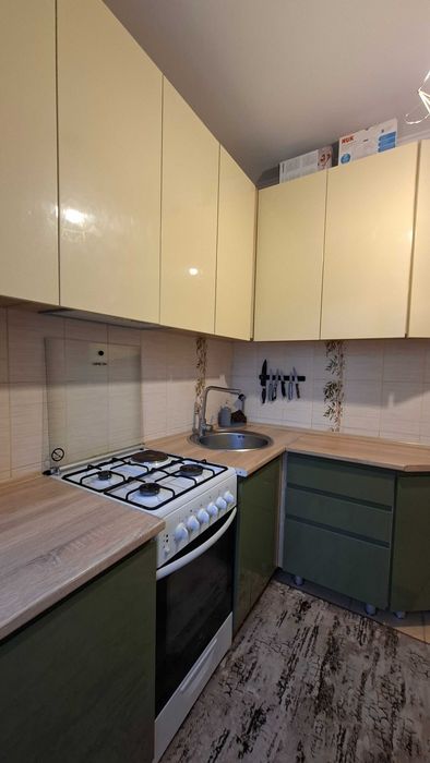 Продаж 1 кім квартири в м. Калуш, вул. Б. Хмельницького 42.  Сертифікати.