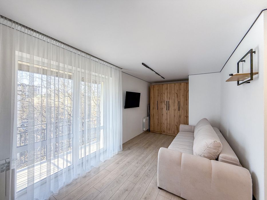 Квартира подобово по вул. Бельведерська, 55