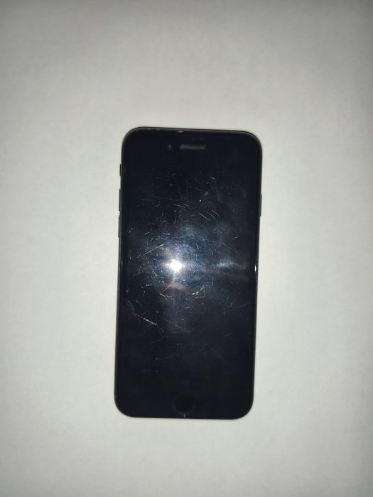 Iphone se3 76%, не працює тач айді