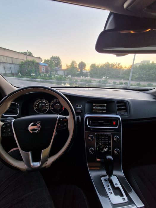Volvo 2011рік акпп офіційна