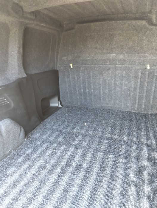 Vendo uma carrinha