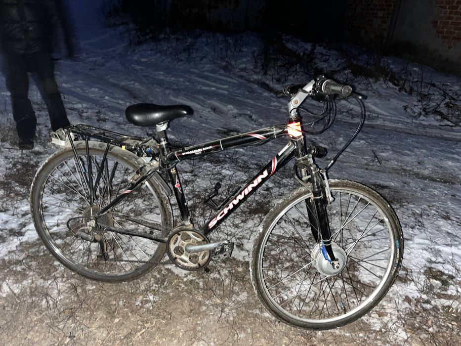 Електровелосипед Schwinn Voyageur 28" | Запас ходу 40 км | Стан 4/5