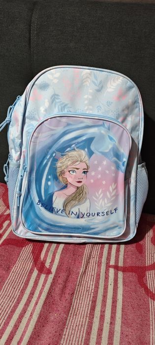 Mochila Frozen nova com etiquetas