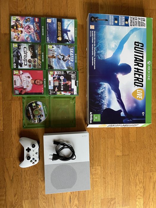 XBOX One S 1TB Gitara Guitar Hero plus gry
