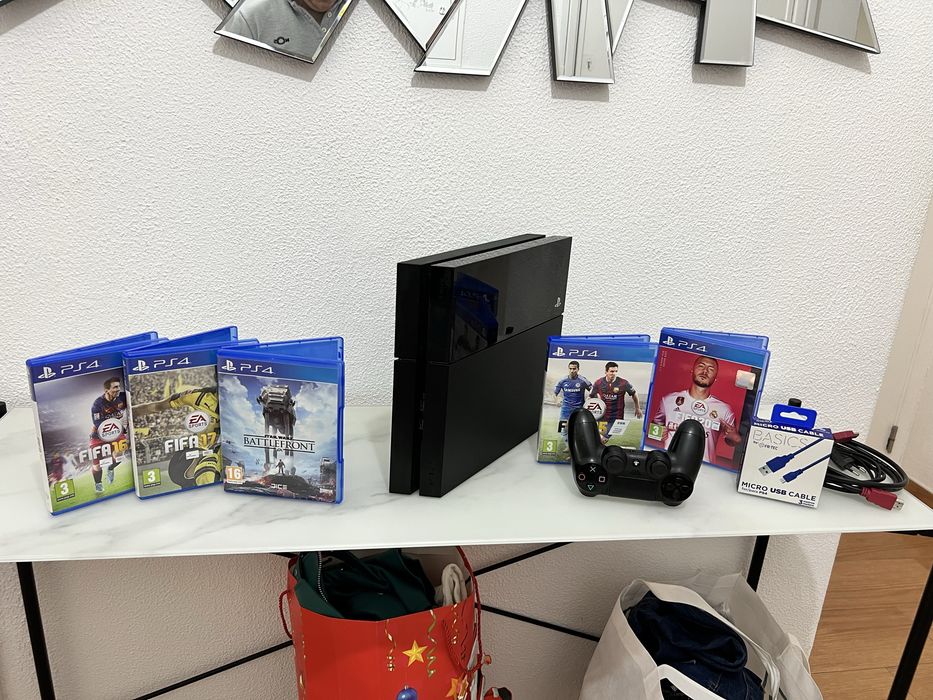 Playstation 4 + Comando + Jogos ( impecavel )
