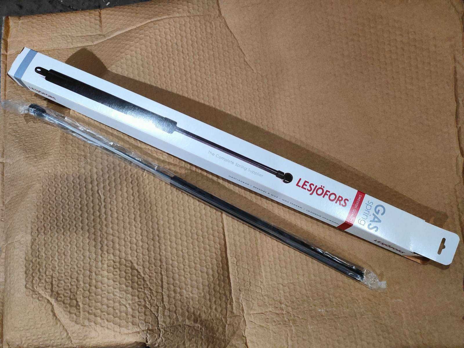Амортизатор капота VOLKSWAGEN Passat B7 USA: 30 $ - Амортизатори капота ...