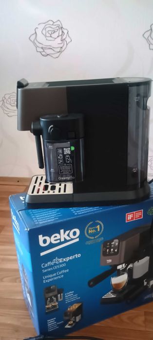 Кавоварка рiжкова Beko CEP 5464DX Nespresso