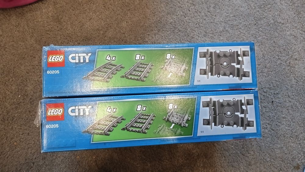 LEGO CITY 60197 plus 60205 x2