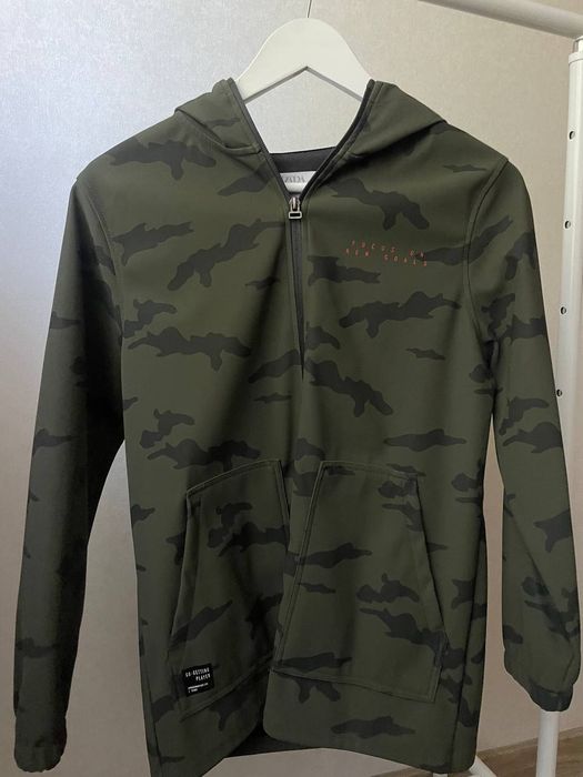 Куртка Zara 152 см
