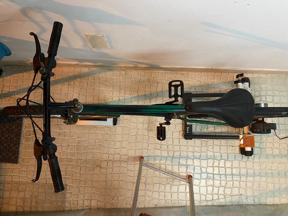 Bicicleta com suporte estático