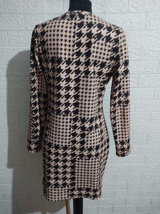 Sukienka rozmiar L nowa koktajlowa jesień elastyczna cena 28 zł