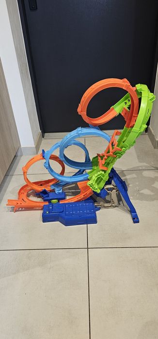 HOT WHEELS  let's race zestaw torów poczwórna  pętla kraks