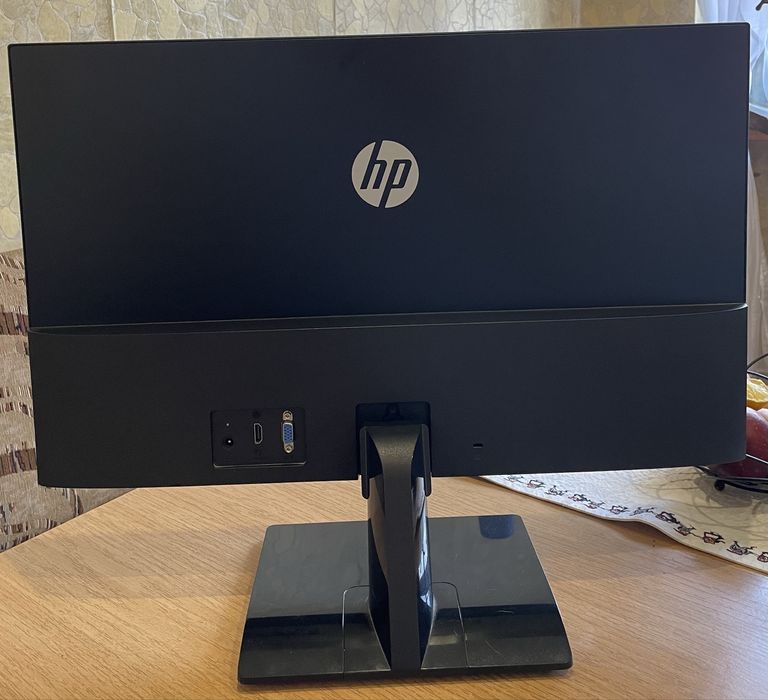 Монітор HP 24mm в гарному стані