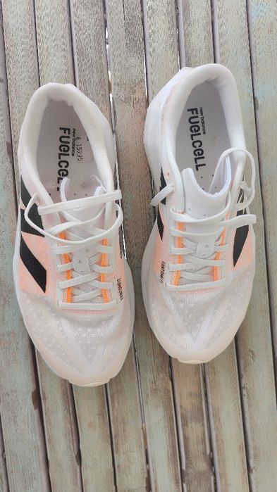 New balance Rebel V4