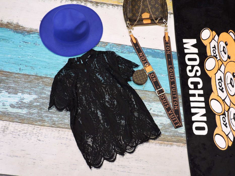 Reserved Czarna bluzka koronka  36