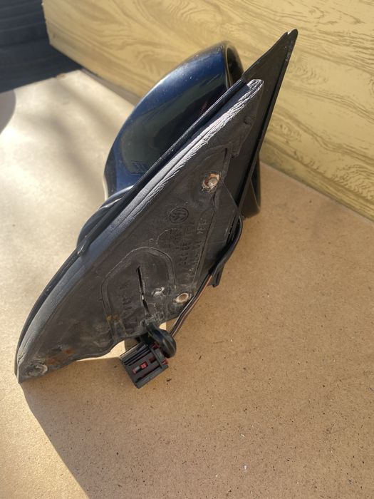 Дзеркало праве фольцваген пасат в6