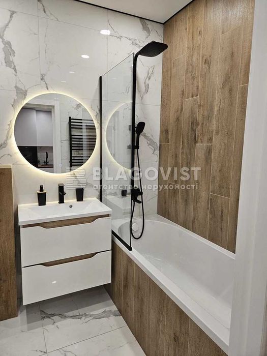 Продаж квартири ЖК Варшавський -2