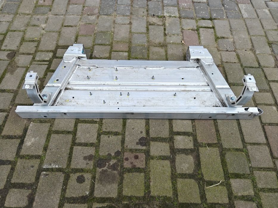 В наявності підрамник Volvo C40 XC40 RECHARGE EX40 EC40 оригінал