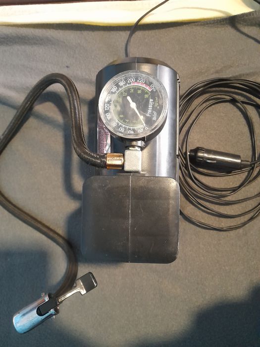 Bomba de encher peneu auto/ portátil