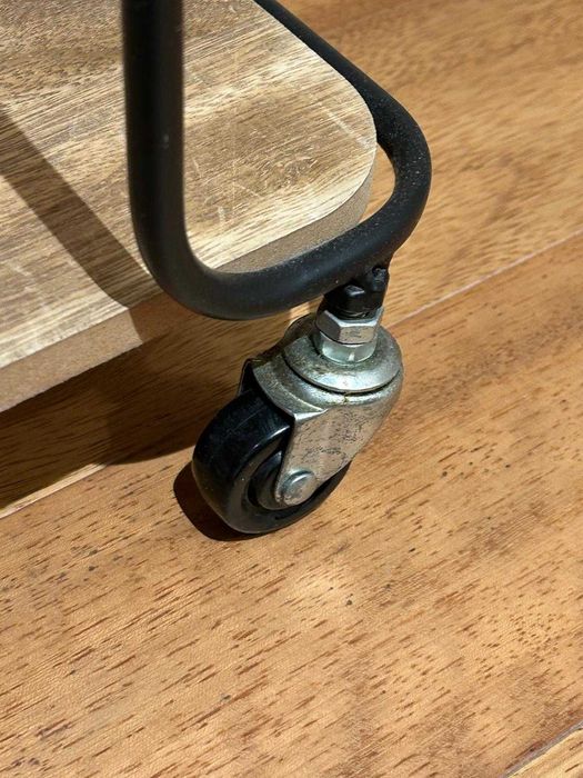 Móvel de Apoio com Rodinhas – 3 Prateleiras – Muito Bom Estado