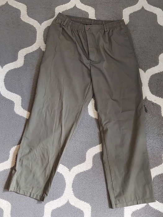 Męskie spodnie zielone