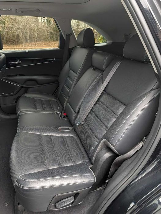 Kia Sorento SX      2017