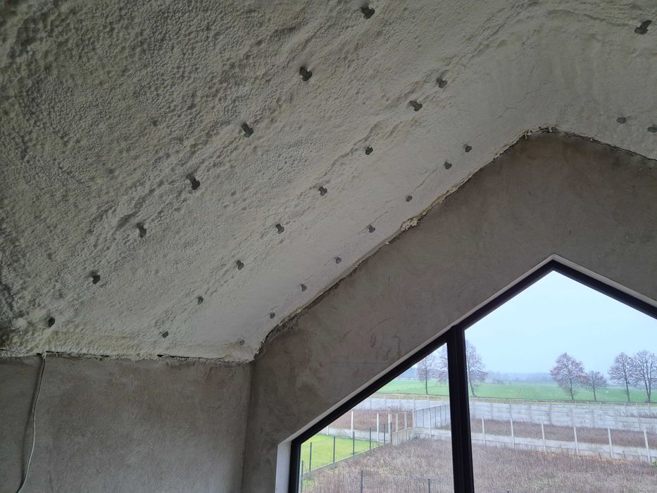 ocieplenie pianą PUR , ocieplenie celulozą oraz wełną