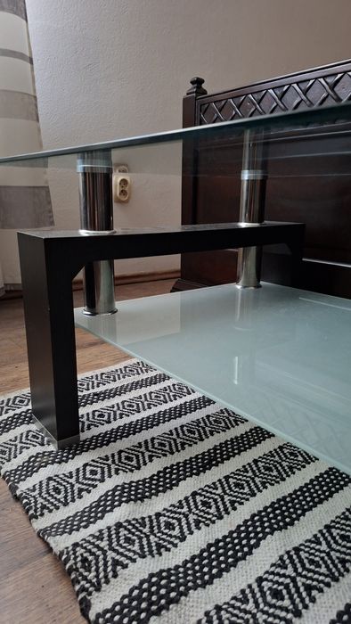 Szklany stolik kawowy