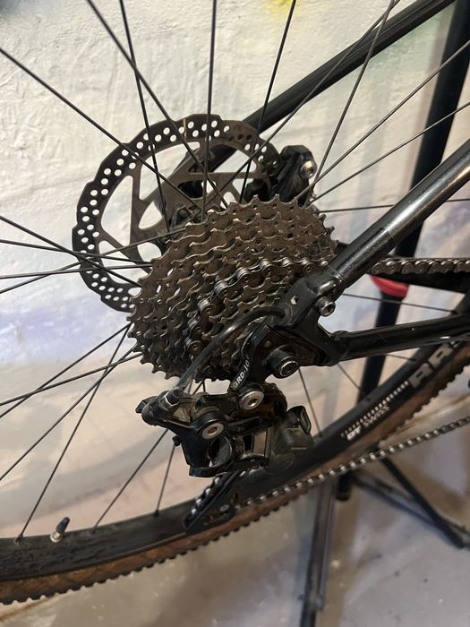 Gravel Pinnacle Arkose D2, DT swiss 521, GRX400.