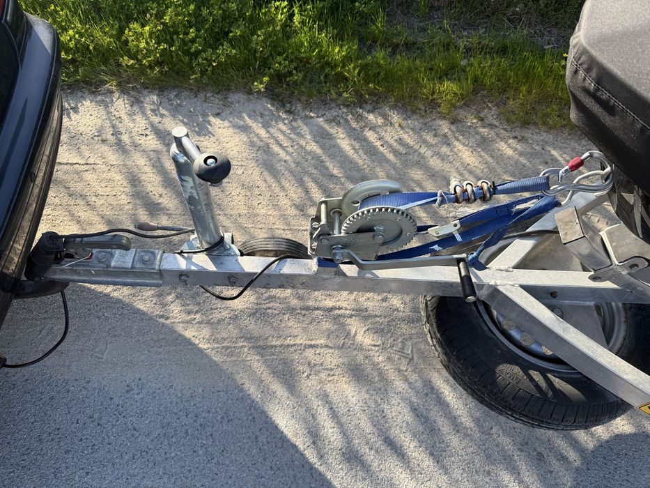 Atrelado para mota de agua