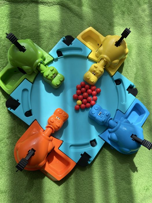 Настільна гра Hasbro "Голодні бегемотики"