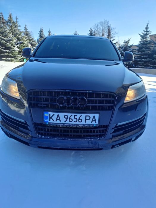 Audi Q7 S-line