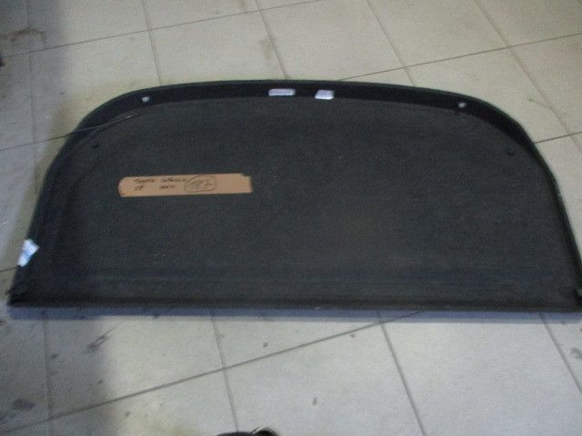 Chapeleira / tampo da mala TOYOTA Corolla Sedan (_E12_)