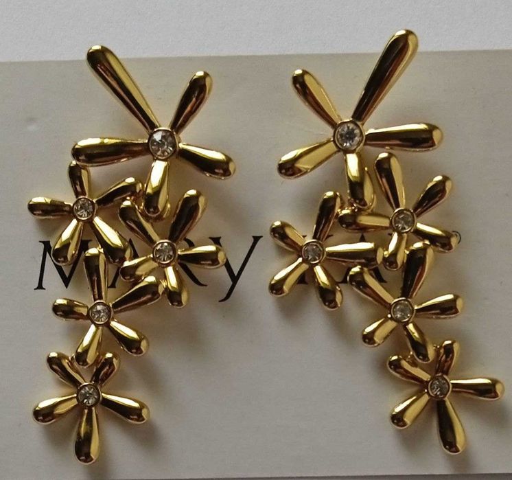 Сережки Мері Кей
