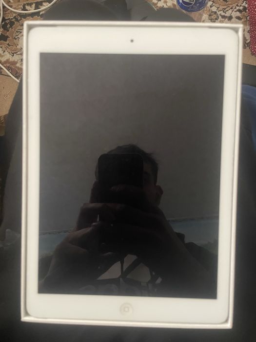Продам планшет ipad air