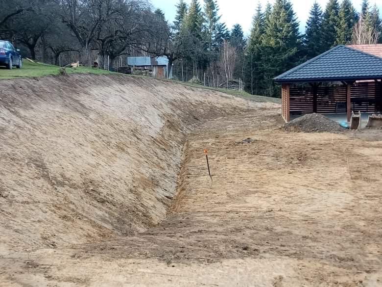 Usługi koparką, wyburzenia, kruszywa, roboty ziemne, kanalizacje