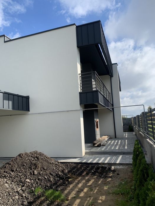 Продаж котеджу с.Зубра