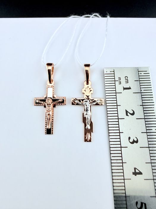 Золотий хрестик новий