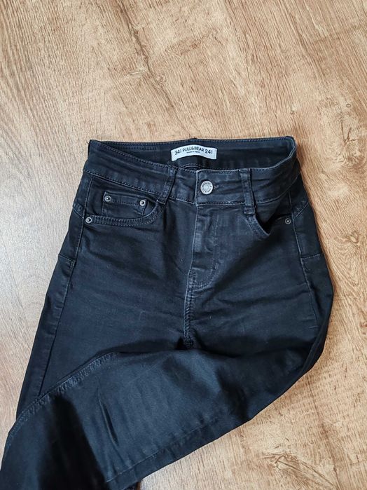Spodnie damskie 34 czarne pull bear