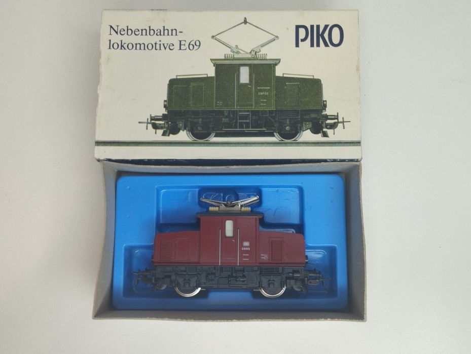 Lokomotywa Piko E69 H0