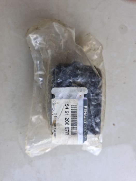 Втулка стабілізатора Renault Scenik 3